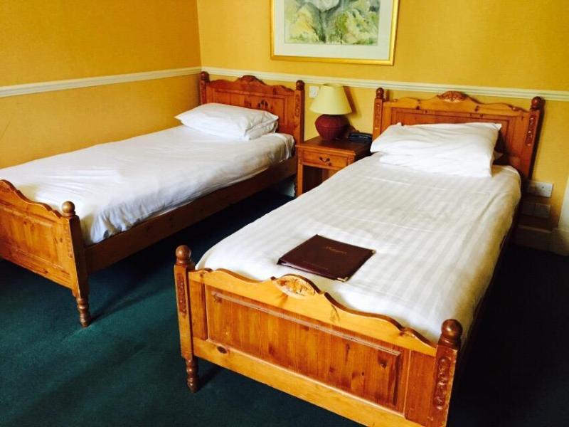 The Ballachulish Hotel Екстериор снимка